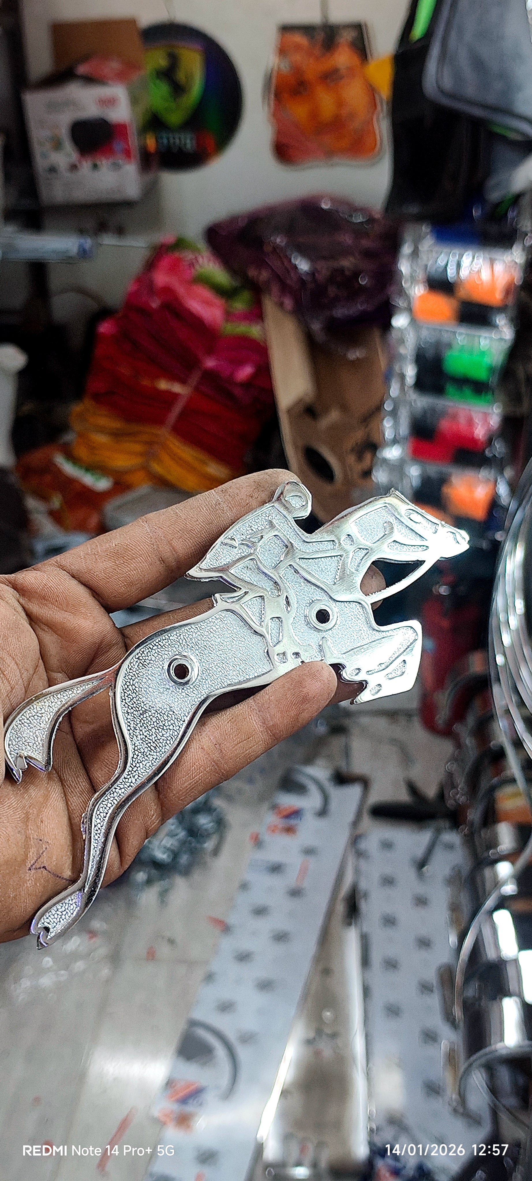 Limited-Edition Auto Rickshaw Riding Horse 🐎 – SB Accessories Special Piece 🛺